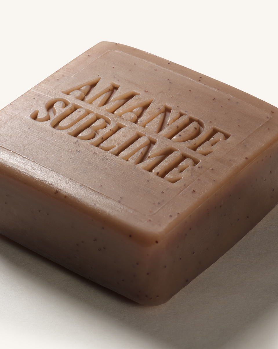 Amande Sublime Exfoliating Soap 50gr